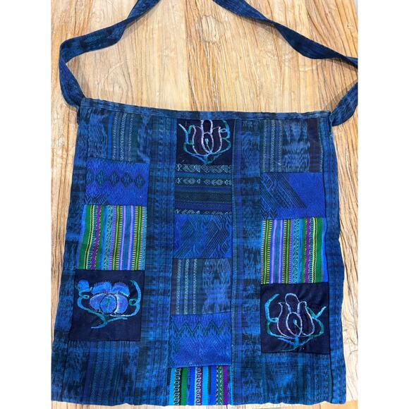 Vintage Guatemalan Embroidered Patchwork Shoulder Bag Tote Blue Boho - Picture 2 of 6